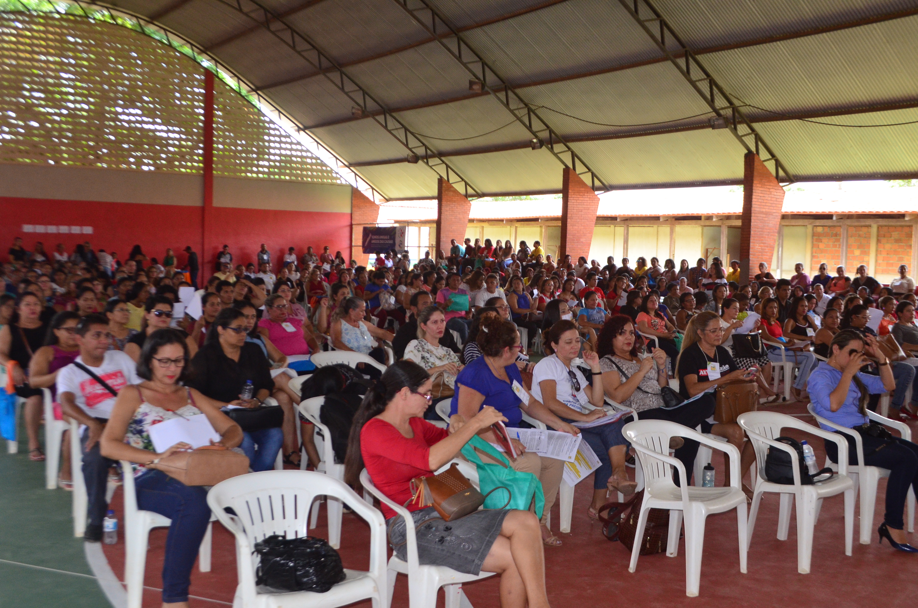 IV Conferencia Municipal de Educação discorre sobre os planos Nacional e Municipal.